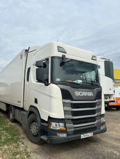 Scania R440