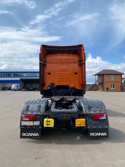 Scania R440