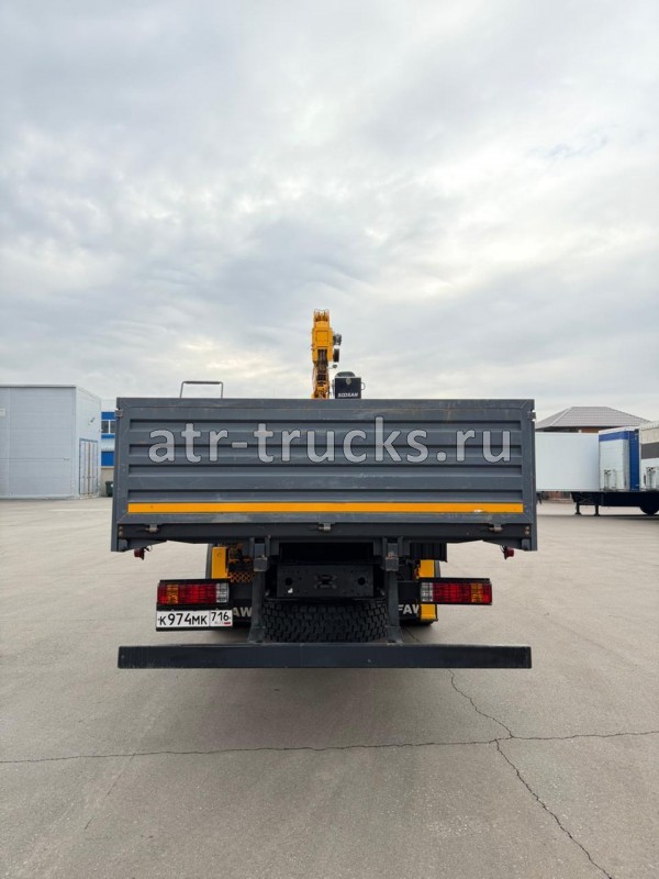 Бортовой грузовик FAW J6P с КМУ Soosan