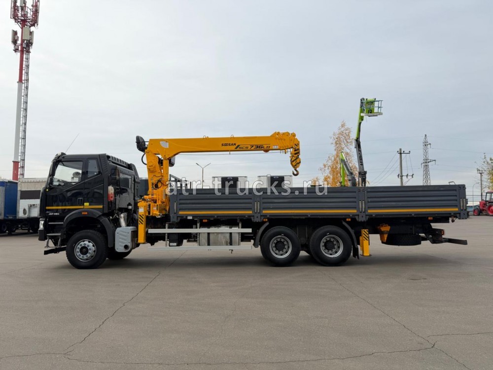 Бортовой грузовик FAW J6P с КМУ Soosan